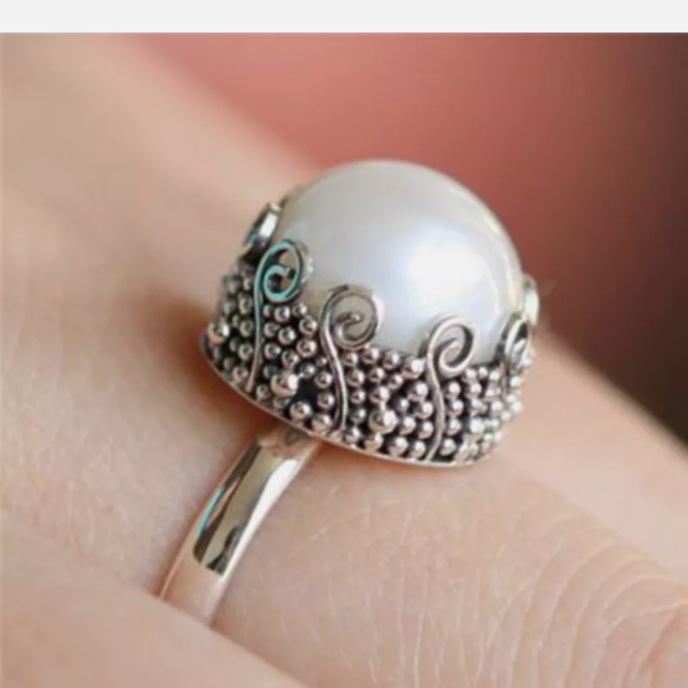 White Pearl Stamped 925 SS